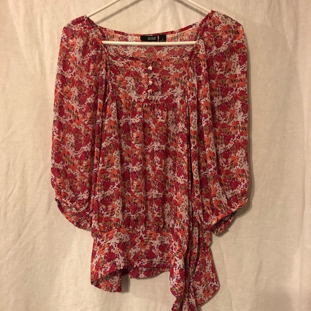 Ana Floral blouse with side tie